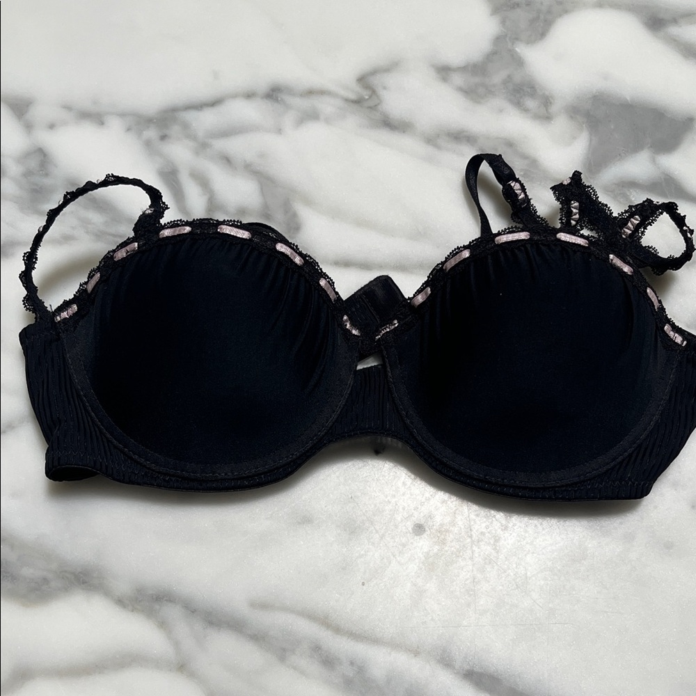 Wacoal Black Bra with Pink Lace Accents